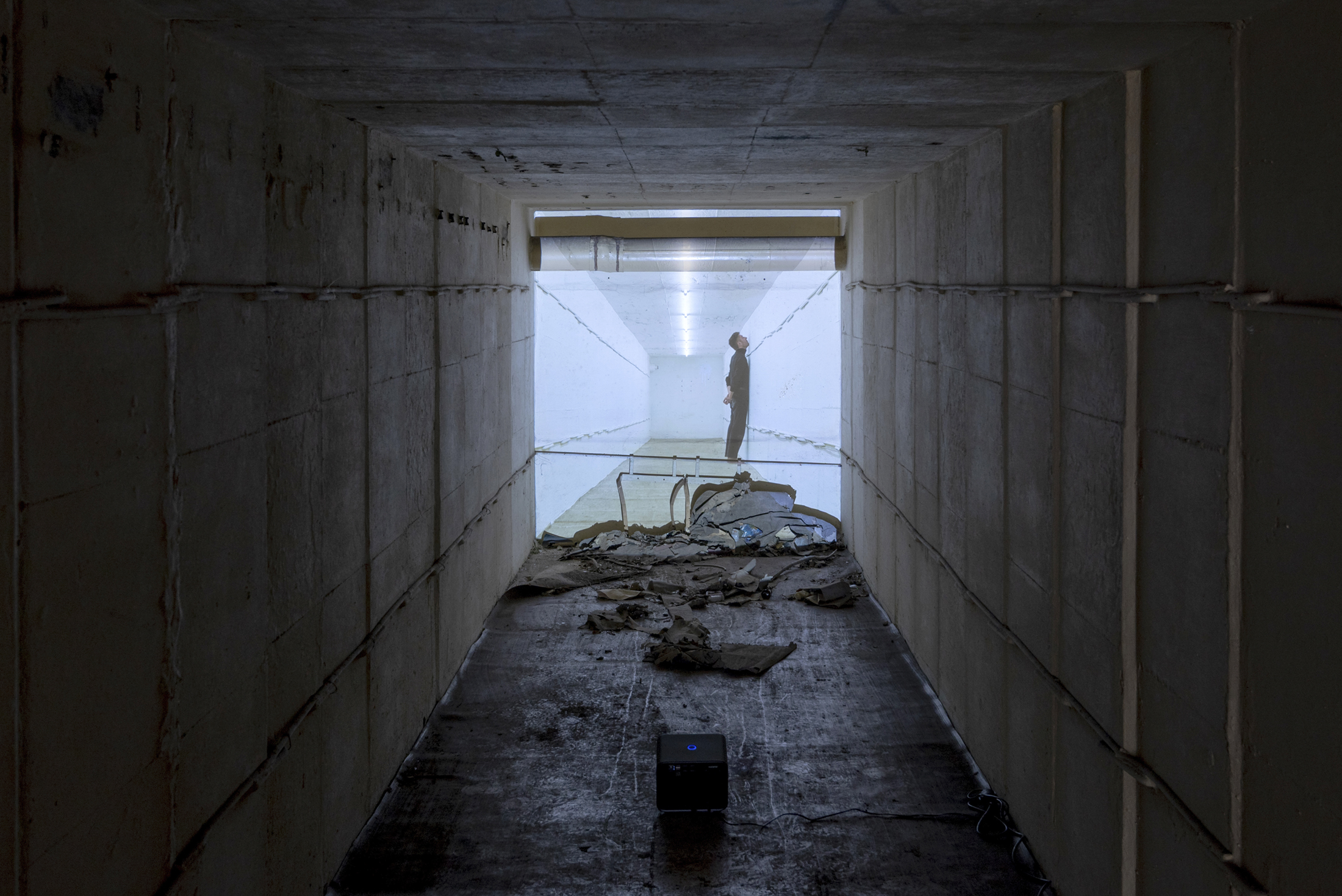 <p>DUCK &amp; COVER</p>
