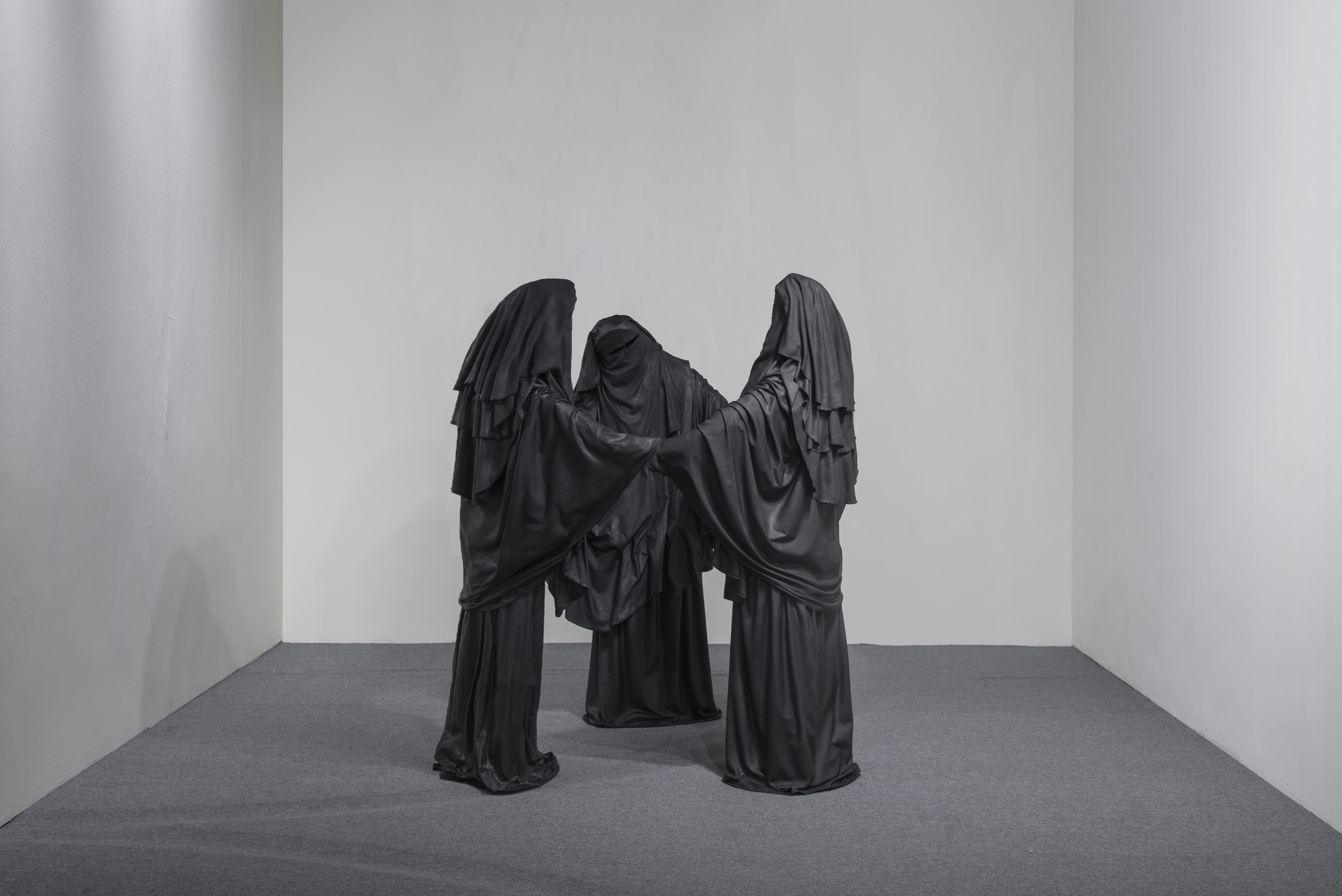 <p>NIQAB (LES TROIS)</p>