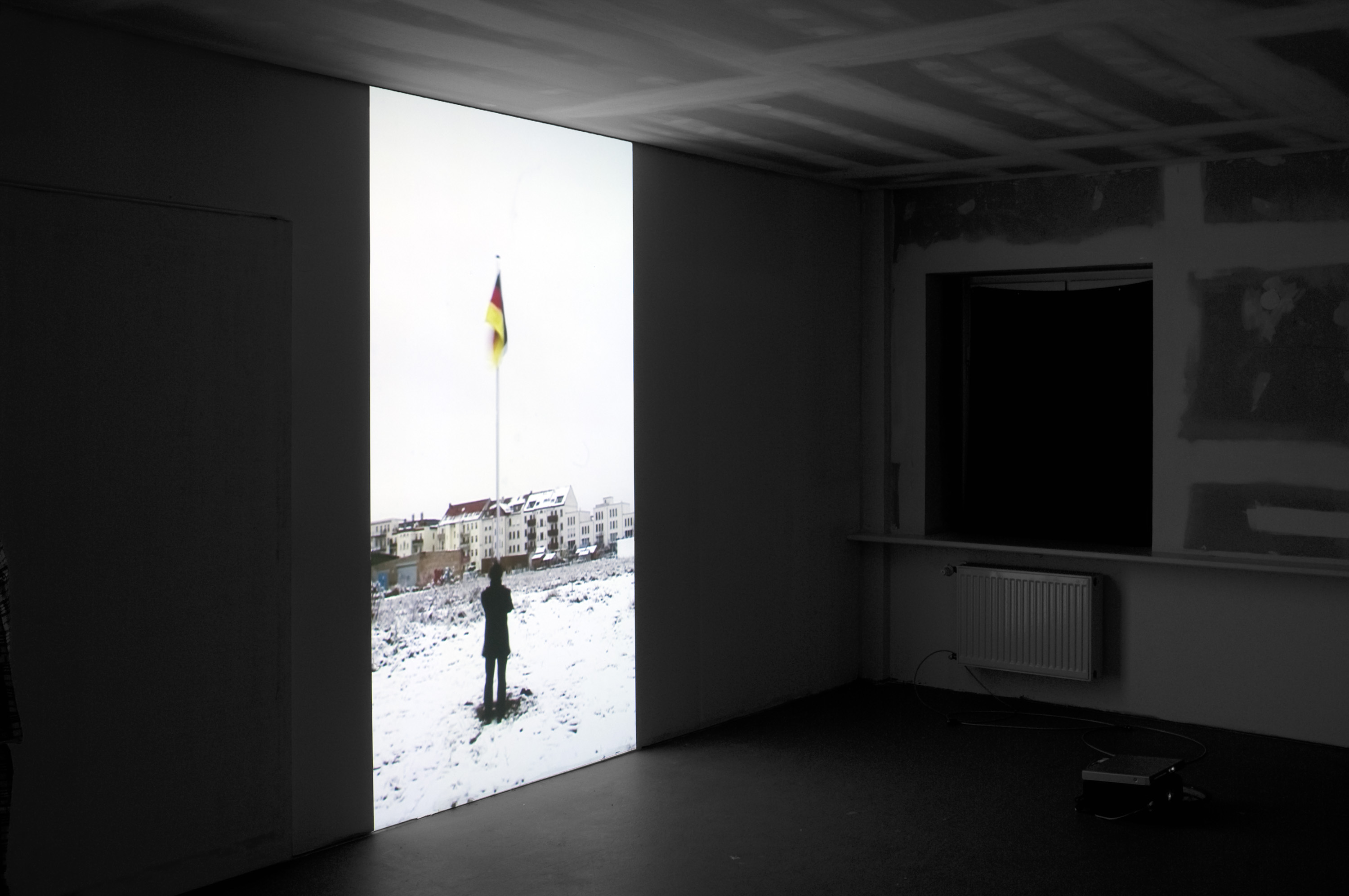 <p>HALBMAST</p>