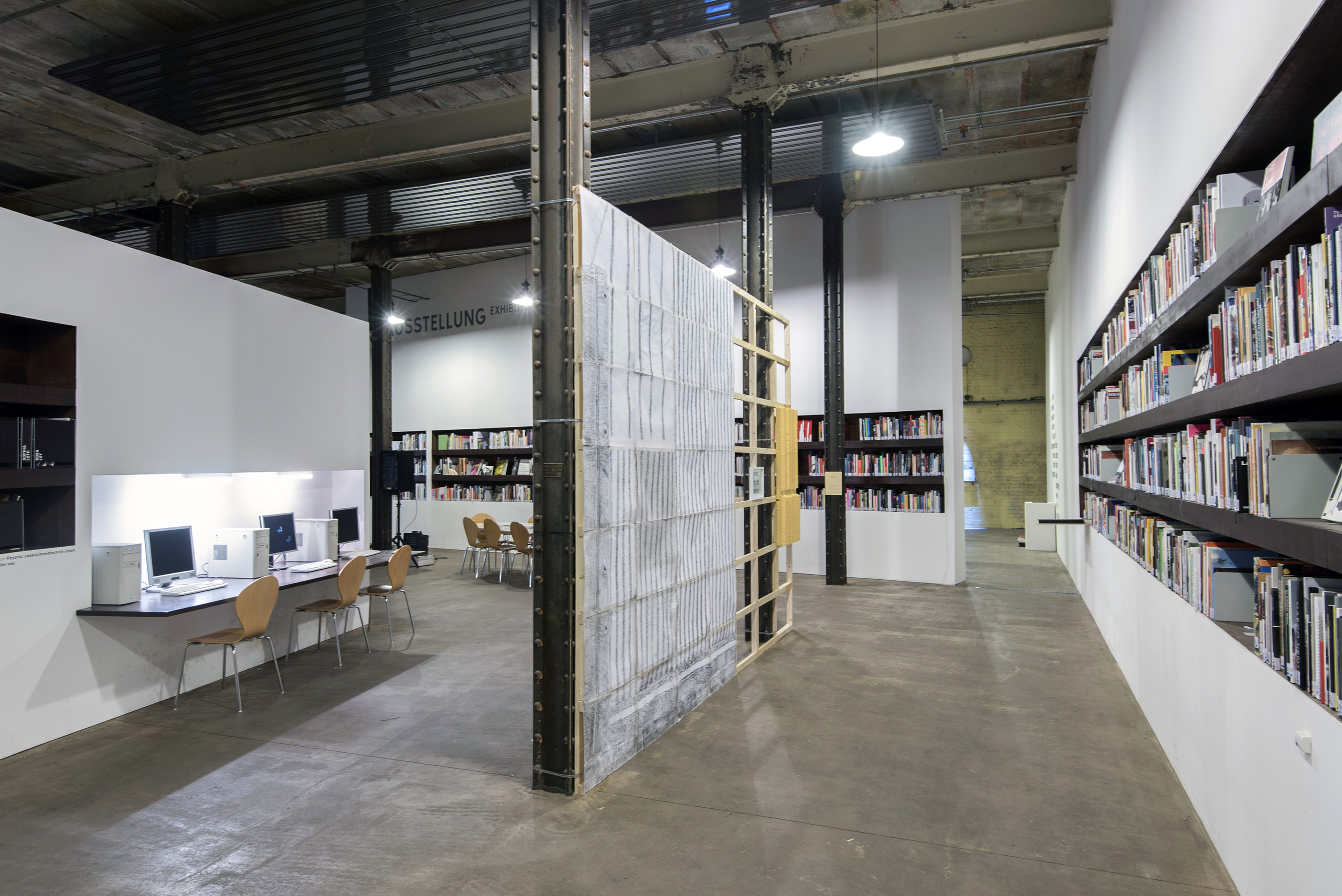 Fotos 10–14: Chapter II: Re-construction, HALLE 14 – Zentrum für zeitgenössische Kunst, Leipzig